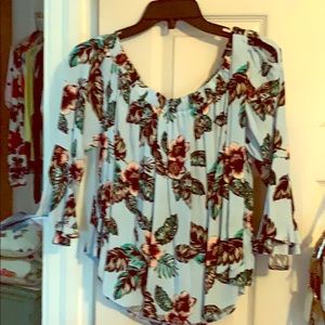 Flowers poet sleeve top